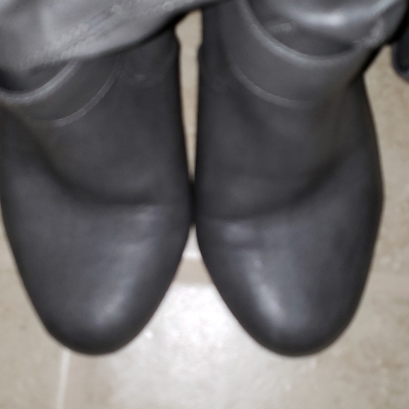 Gray boots MOVING SALE!!!! - Picture 5 of 11